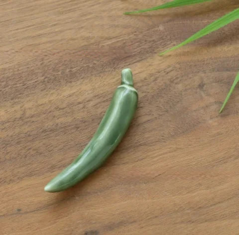 Amityra Decorative Chopstick Rest — product image 7