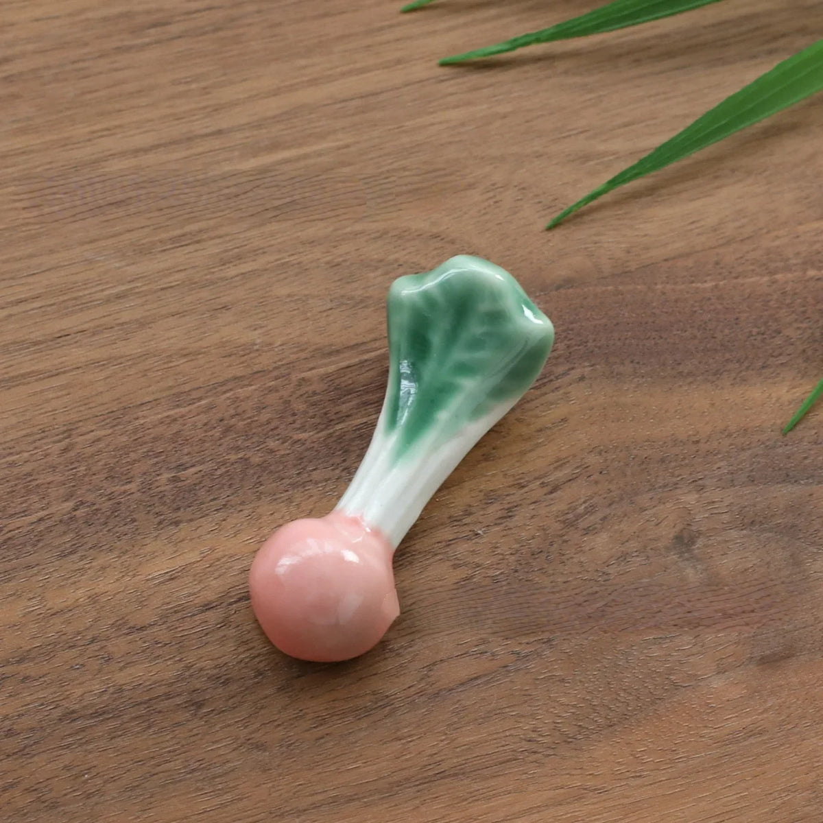 Amityra Decorative Chopstick Rest — product image 16