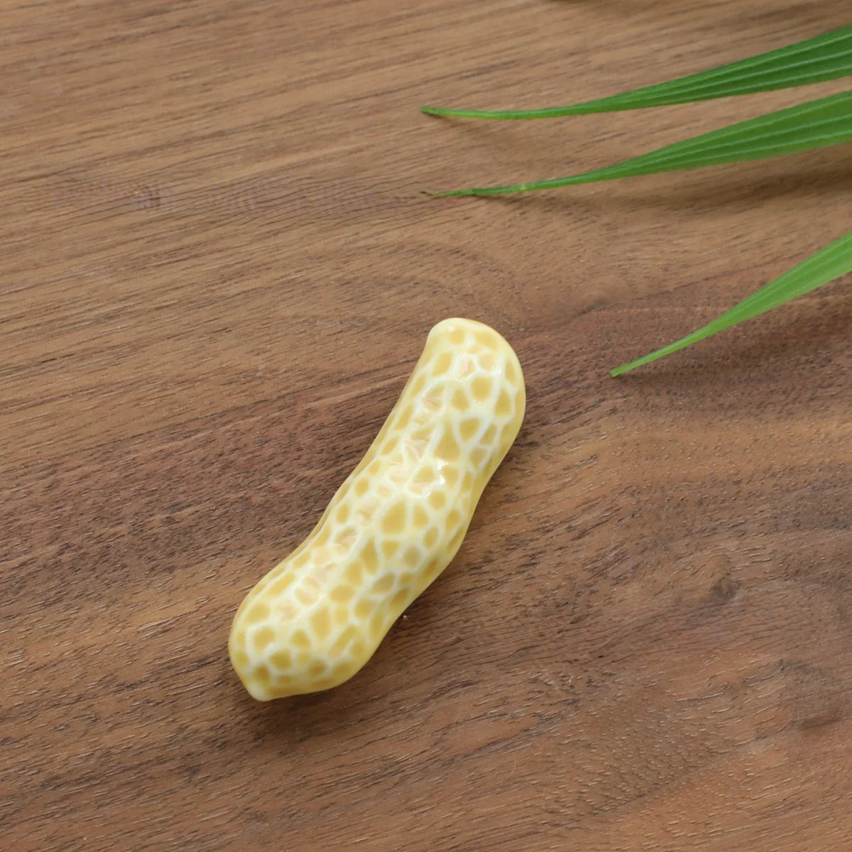 Amityra Decorative Chopstick Rest — product image 17