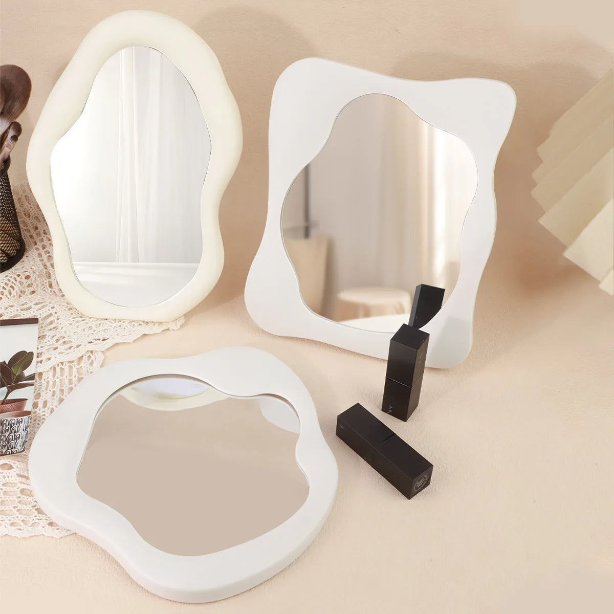 Amityra Decorative Tabletop Makeup Mirror — product image 6